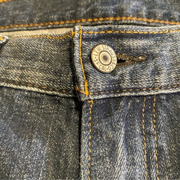 Levi Strauss 569 men’s jeans distressed, SZ 34”/30” GUC - Picture 5 of 13